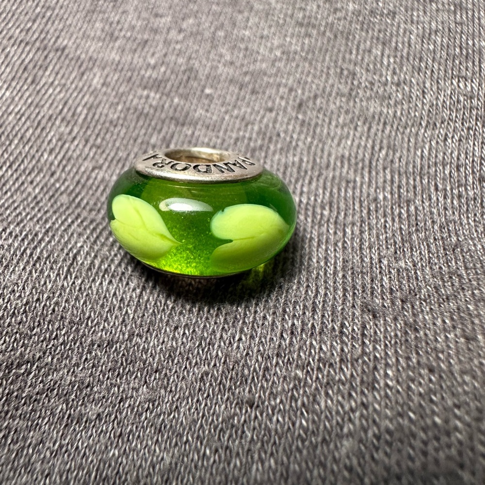 Pandora Lime Hearts Murano Bead